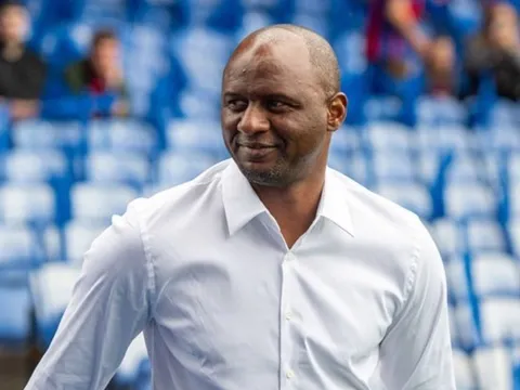 Patrick Vieira nêu tên cầu thủ Chelsea dứt điểm như Frank Lampard