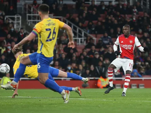 CĐV Arsenal quay xe với 'bom xịt' 72 triệu bảng