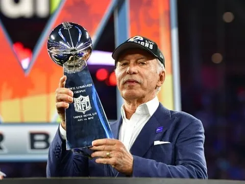 Arsenal là CLB duy nhất của Stan Kroenke chưa vô địch