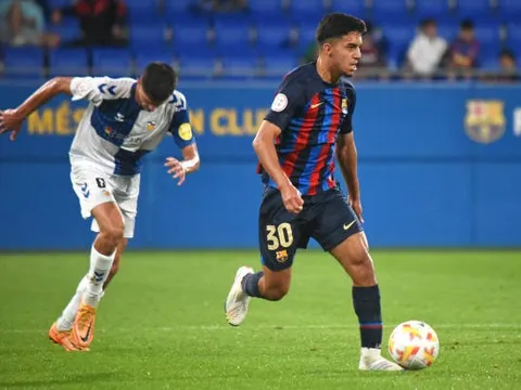 Barca nguy cơ mất 'báu vật' vào tay Arsenal