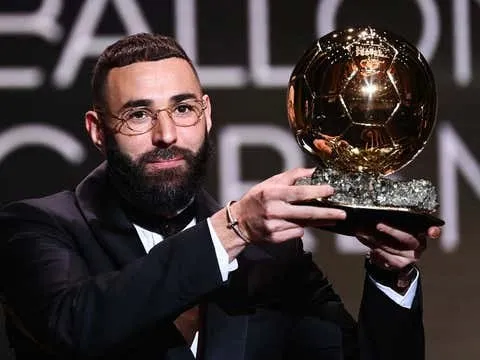 "Sau Messi, đó là tiền đạo nguy hiểm nhất tôi từng đối mặt"