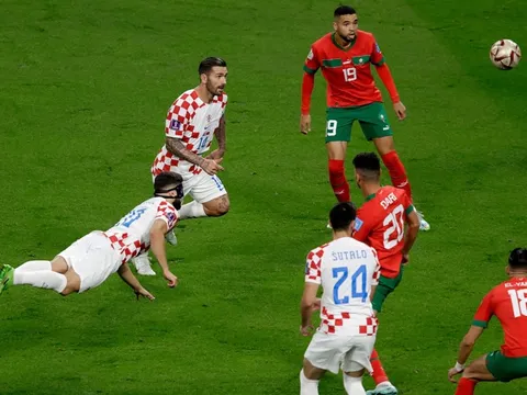 Xác nhận: Real theo sát trung vệ 110 triệu