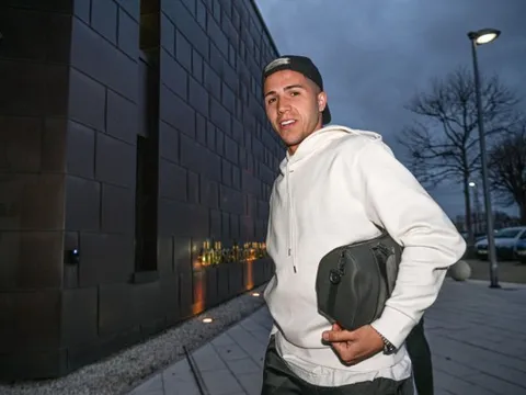 Enzo Fernandez nổi loạn để đến Chelsea