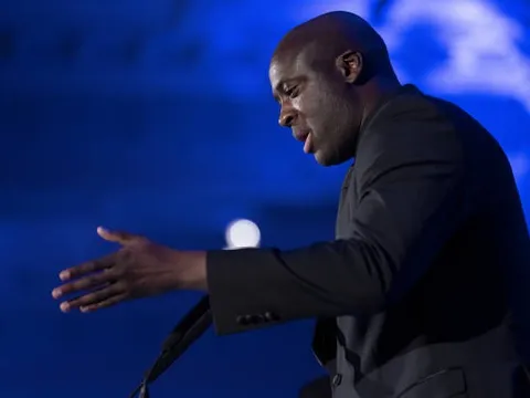 Linh cảm mách bảo Yaya Toure đội bóng sẽ vô địch Premier League