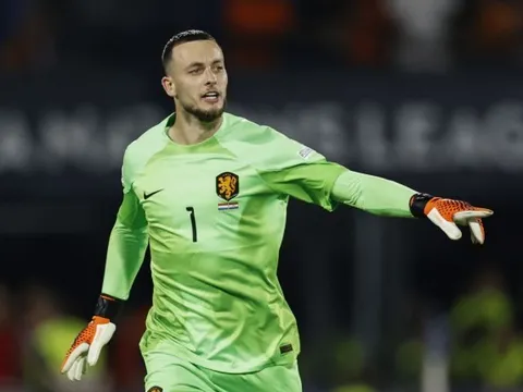 Chốt 2 thủ môn cùng lúc, M.U đặt dấu chấm hết cho De Gea