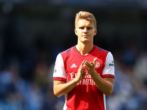 Van Gaal chỉ rõ sai lầm chuyển nhượng của Odegaard