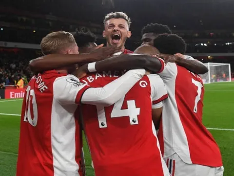 Thắng dễ Aston Villa, Arsenal tiến sát Top 4