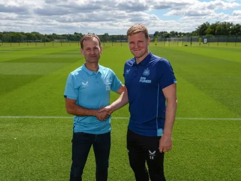 NÓNG! Newcastle đòi 20 triệu cho Ashworth, M.U đã có câu trả lời