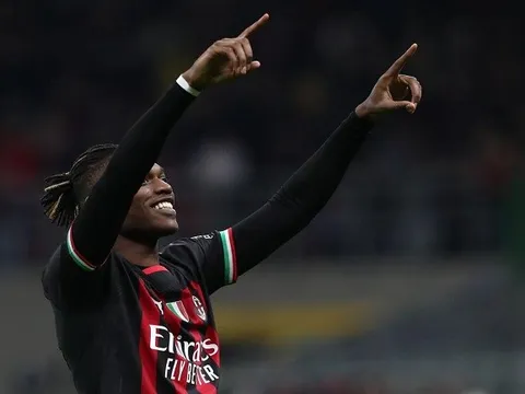 Leao lại ghi bàn, Milan thắng kịch tính Salernitana