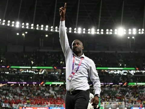 CHÍNH THỨC! HLV thứ 3 từ chức sau thất bại ở World Cup