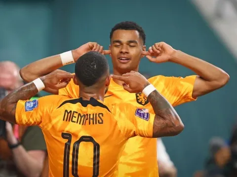 Van Dijk: "Gakpo đến M.U hay Real? M.U có cùng đẳng cấp với Real?"