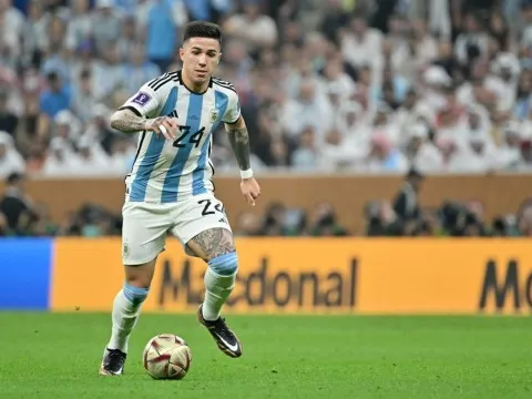 Đề nghị ký Enzo Fernandez đắt kỷ lục, CLB chủ quản liền có quyết định