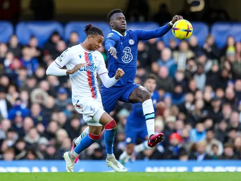 Tân binh đá trận ra mắt Chelsea, HLV Potter khen ngợi hết lời