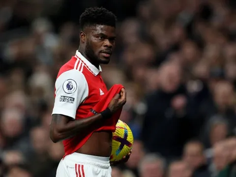 10 chuyên gia thu hồi bóng EPL: Partey đứng chót; M.U vắng bóng