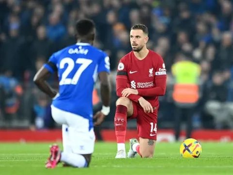 "Đôi cánh hủy diệt" của Liverpool trở lại