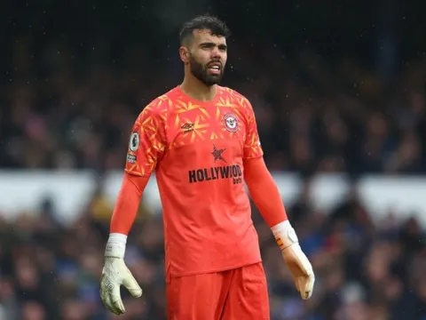 M.U và Chelsea nhắm chung thủ môn, giá 40 triệu bảng