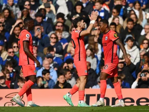 Chelsea 'giúp' M.U đón 2 cú hích trước bán kết FA Cup