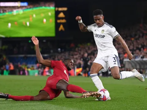 Klopp cao tay, Liverpool xuất hiện 'siêu tiền vệ'