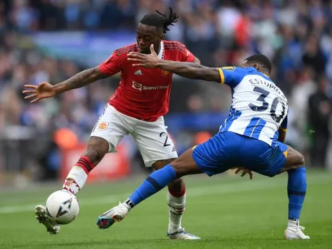 Ten Hag đổi ý, Wan-Bissaka chốt luôn tương lai