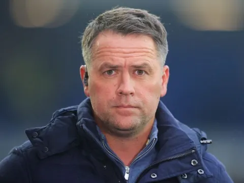 Owen giải thích lý do tại sao Arnautovic hỏng ăn khi dứt điểm mà không nhìn