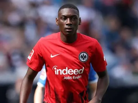 M.U bắt đầu mở đàm phán, tiền đạo mơ cập bến Premier League