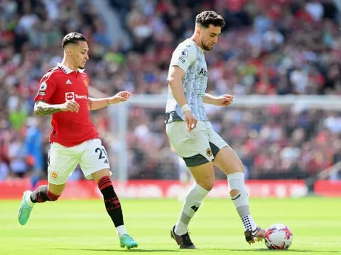 3 key pass, thu hồi bóng 7 lần, bom tấn M.U gây choáng trước Wolves