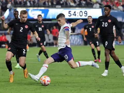 Báu vật 20 tuổi làm lu mờ Folarin Balogun