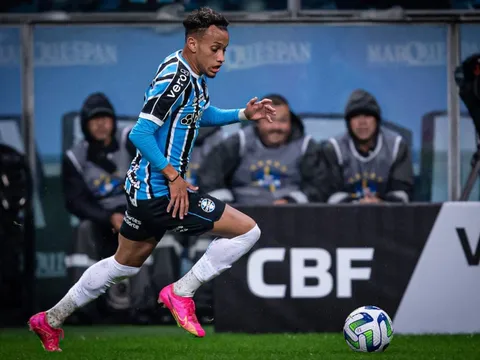 Arsenal gửi đề nghị ký tiền vệ tiếp theo 'trong ít ngày tới'