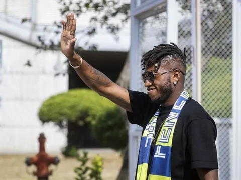 Fred gửi thông điệp quá xúc động chia tay Man United