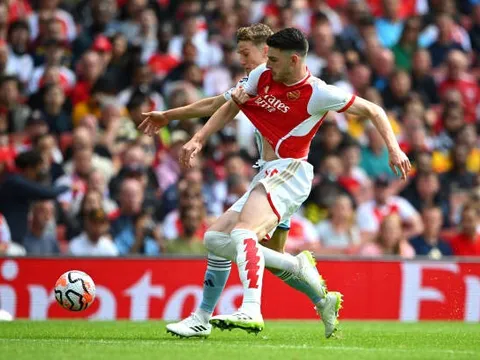 Matt Turner 'phá đám' ngày ra mắt của tân binh Arsenal