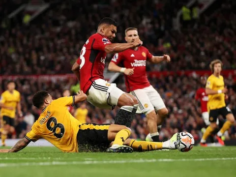 "Đấng toàn năng" xuất hiện trong trận Man Utd 1-0 Wolves