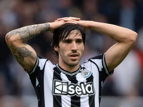 Sandro Tonali tiếp tục bị FA "sờ gáy"