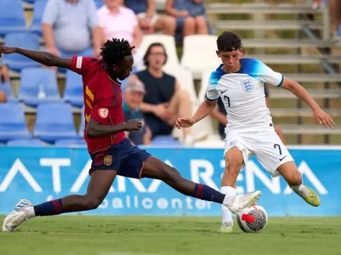 Tại sao Shea Lacey - "siêu wonderkid", chọn M.U thay vì Liverpool