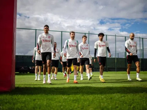 Điểm nhấn buổi tập của M.U: Đón 2 viện binh; 3 "cánh chim lạ"