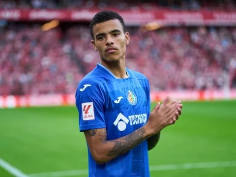 "Chúng tôi đang cân nhắc mua Mason Greenwood"