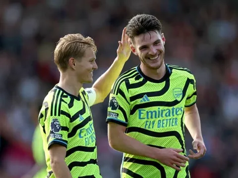 "Cậu ấy là bản hợp đồng tốt nhất mà Arsenal từng có sau Bergkamp"