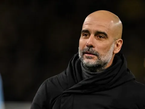 Mark Lawrenson dự đoán kết quả derby Manchester