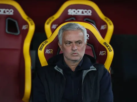 Nhìn Roma thua toàn diện, mới thấy Mourinho đã đúng