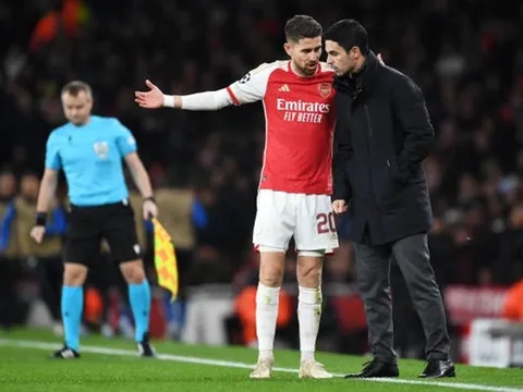 Arsenal bất ngờ "quay xe" với Jorginho