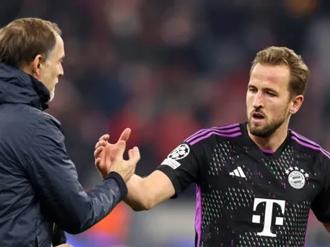 Phòng thay đồ chia rẽ, Kane tỏ rõ thái độ với Tuchel