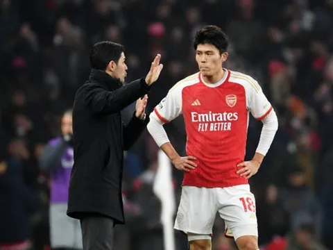 Takehiro Tomiyasu muốn đền đáp Arsenal