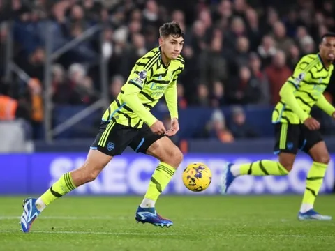 Arsenal xác định cầu thủ đầu tiên rời Emirates