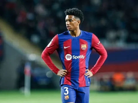 Chelsea ra giá cho sao trẻ Barcelona