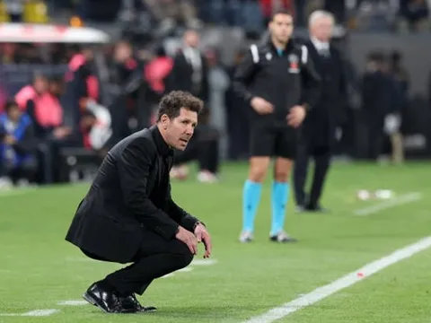 Dù thua trận, Diego Simeone vẫn cám ơn cổ động viên Ả Rập