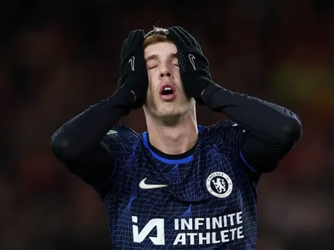 Chelsea thua trận, Cole Palmer bị chỉ trích thậm tệ