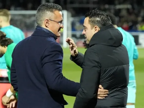 Barcelona thắng dễ, Xavi vẫn hết lời khen ngợi đối thủ