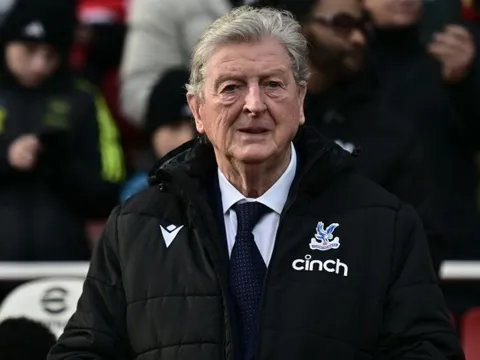 Lộ diện HLV tiếp theo sắp mất việc ở Premier League