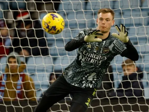 'Arsenal không cho tôi ra đi'