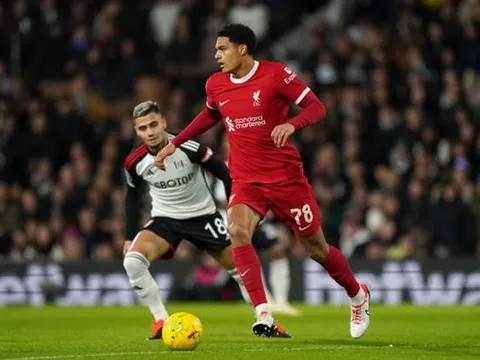 Sao trẻ Liverpool thừa nhận chơi dưới sức trước Fulham
