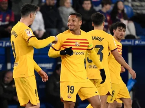 Sao trẻ “đi tắm sớm”, Barca vẫn thắng dễ Deportivo Alaves